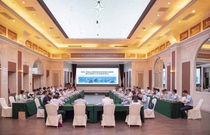 公司承担的广西巴马-凭祥公路田东经天等至大新段项目顺利通过施工图设计外业验收